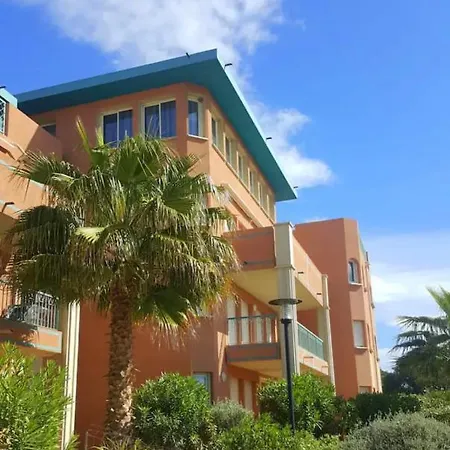 46m With Terrace - With Pool